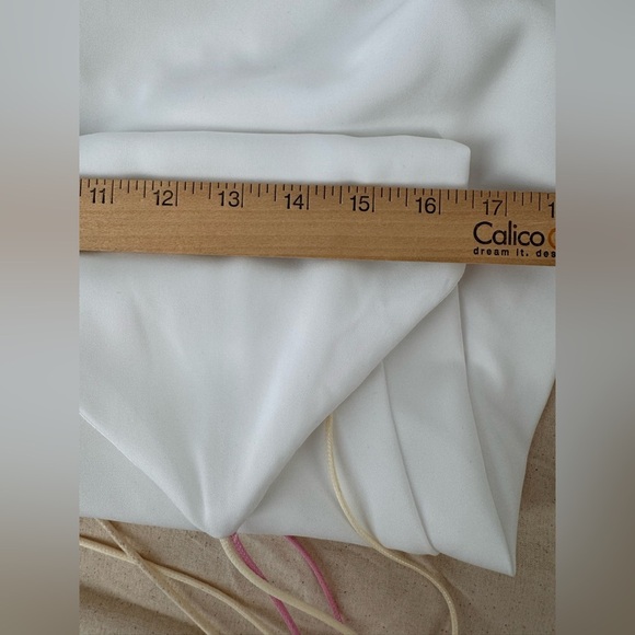 SUPERDOWN Breanna V-Neck Strappy Shift Mini Dress White Size Small - Picture 12 of 12